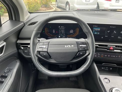 Certified 2026 Kia Sportage S AWD/4WD image 14