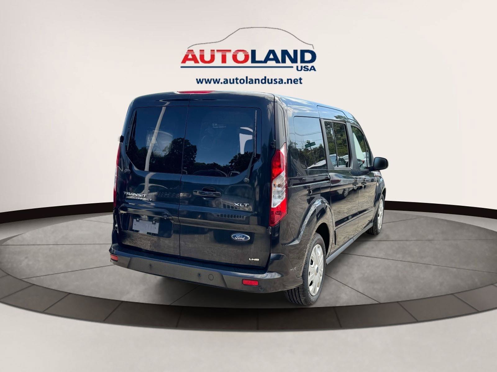 Used 2020 Ford Transit Connect XLT FWD image 4