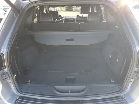 Used 2020 Jeep Grand Cherokee Limited w/ Luxury Group II image 7