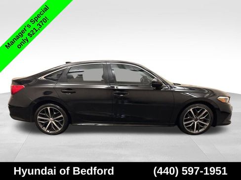 Used 2022 Honda Civic Touring image 4