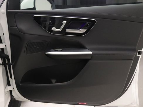 Certified 2025 Mercedes-Benz GLC 350e 4MATIC image 24