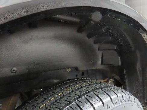 Used 2025 Ford F250 Lariat w/ Black Appearance Package image 36