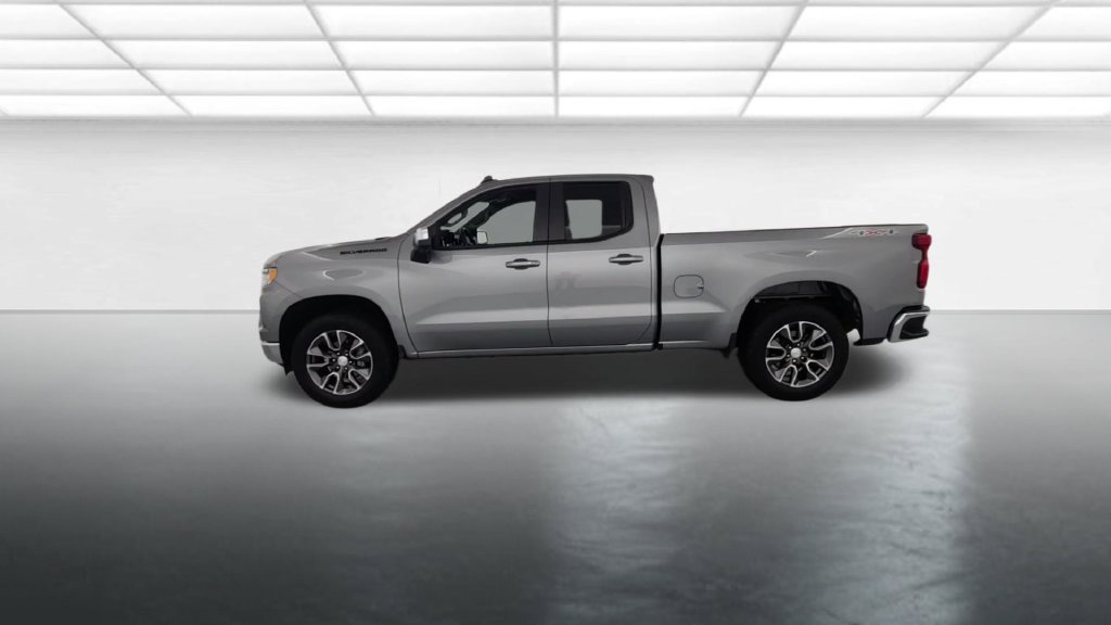 Used 2023 Chevrolet Silverado 1500 LT w/ Safety Package AWD/4WD image 5