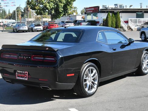 Used 2023 Dodge Challenger GT image 8