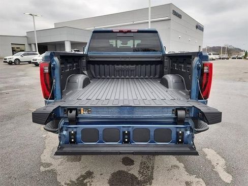 New 2026 GMC Sierra 2500 Denali w/ Denali Reserve Package image 8