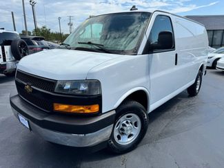 Used 2020 Chevrolet Express 3500 w/ Driver Convenience Package RWD video 1