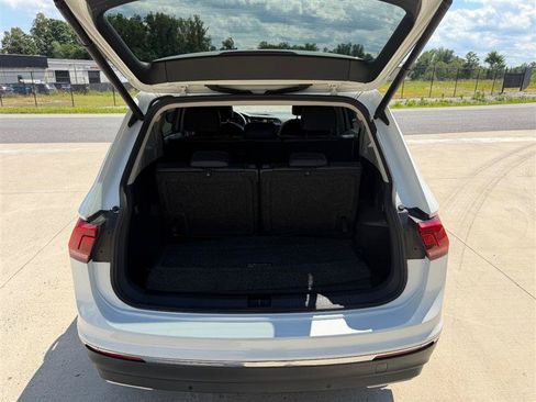 Used 2021 Volkswagen Tiguan SEL AWD/4WD image 13
