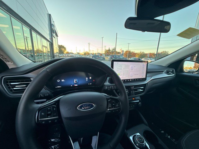 Used 2023 Ford Escape Active w/ Tech Pack #2 AWD/4WD image 24