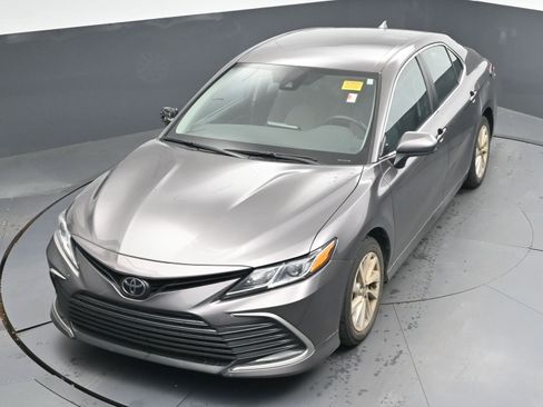 Certified 2023 Toyota Camry LE image 30