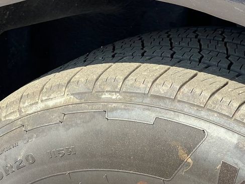 Used 2025 Ford Expedition Platinum AWD/4WD image 8
