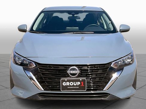 Used 2024 Nissan Sentra SV image 3