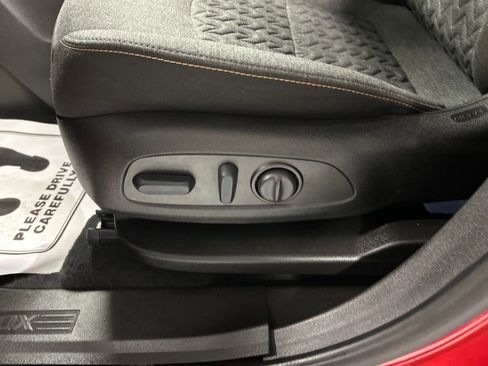 Used 2023 Chevrolet Equinox LT image 13