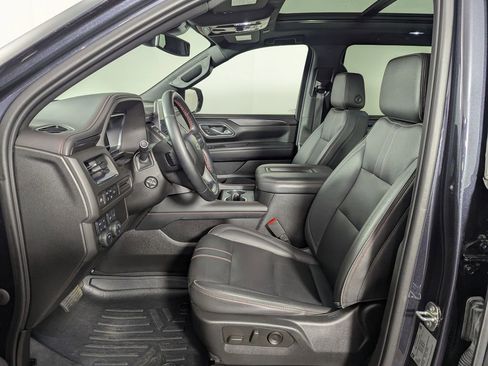 Used 2023 Chevrolet Tahoe RST w/ Luxury Package AWD/4WD image 4