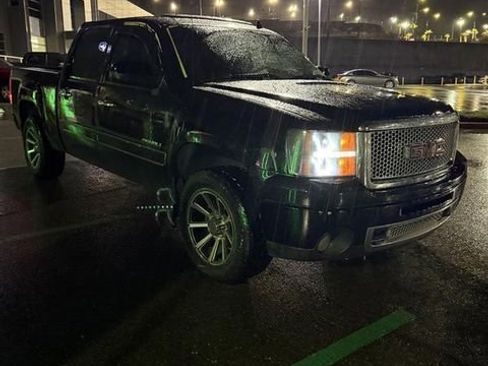 Used 2009 GMC Sierra 1500 Denali image 5