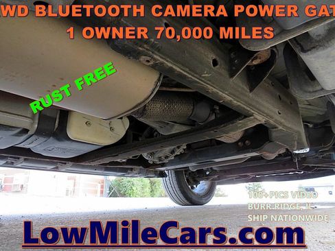 Used 2011 GMC Yukon Denali image 3