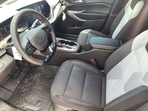 New 2026 Chevrolet Trax LT image 13