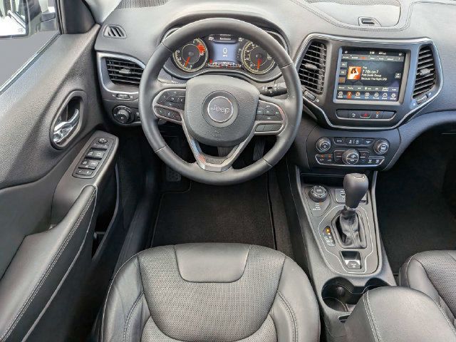 Used 2021 Jeep Cherokee Latitude Lux w/ Comfort/Convenience Group AWD/4WD image 19