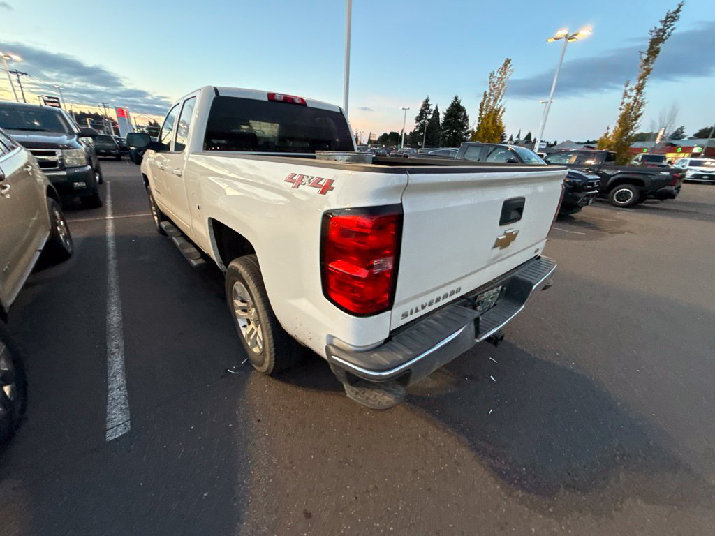 Used 2019 Chevrolet Silverado 1500 LT w/ All Star Edition AWD/4WD image 7