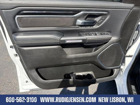 Used 2022 RAM 1500 Laramie w/ Sport Appearance Package AWD/4WD image 10