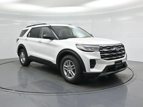 New 2026 Ford Explorer Active RWD image 59
