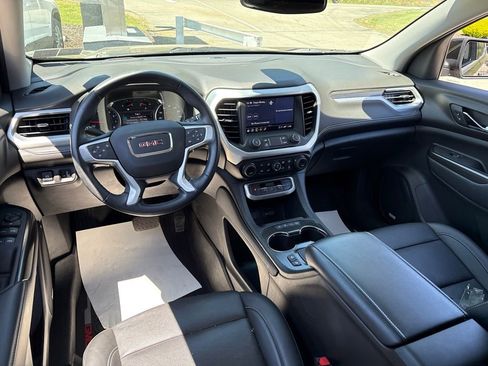 Certified 2023 GMC Acadia SLT AWD/4WD image 11