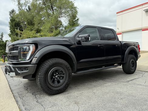 Used 2023 Ford F150 Raptor w/ Raptor Carbon Fiber Package AWD/4WD image 4