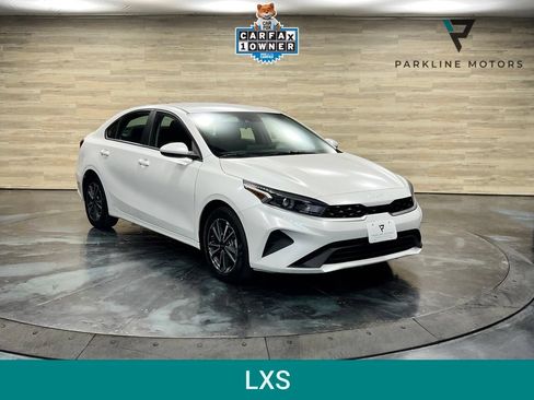 Used 2023 Kia Forte LXS FWD image 1