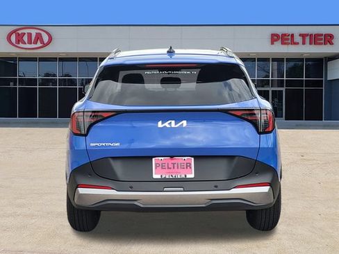 New 2026 Kia Sportage EX w/ EX Panorama Roof Package FWD image 4