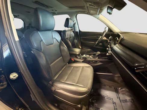 Used 2025 Kia Telluride S image 35