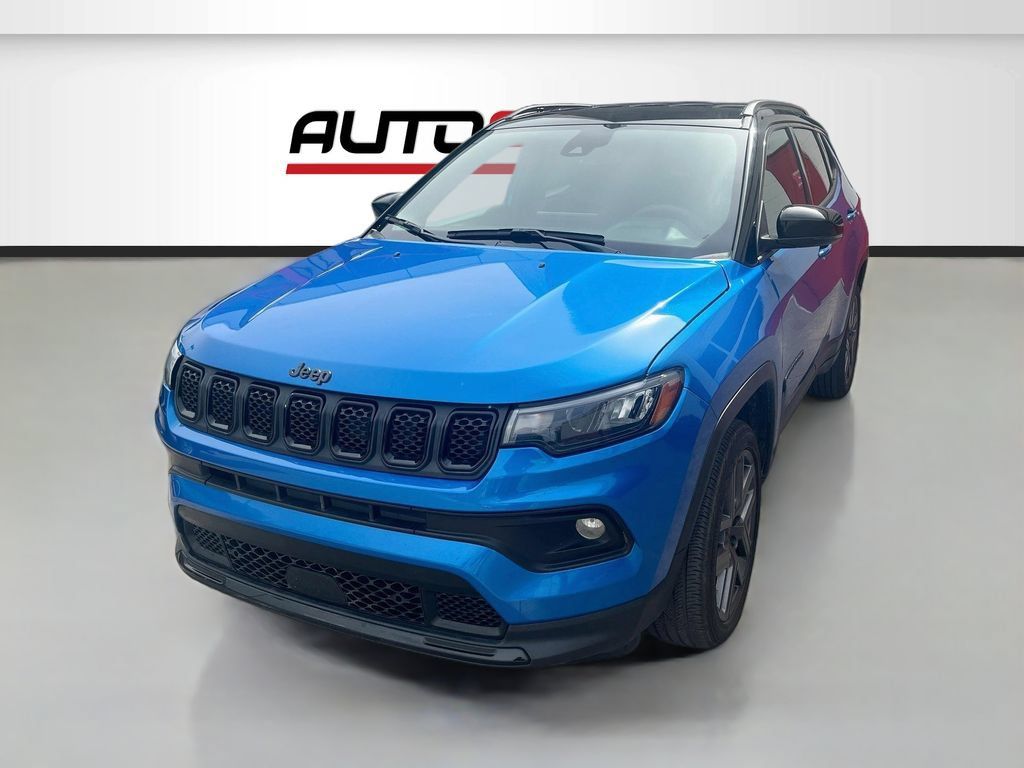Used 2026 Jeep Compass Limited AWD/4WD image 3