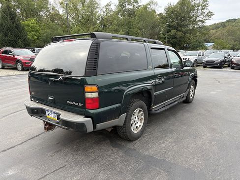 Used 2004 Chevrolet Suburban Z71 w/ Preferred Equipment Group image 3