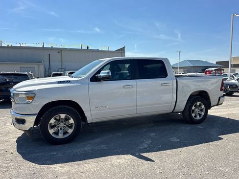 Used 2024 RAM 1500 Laramie AWD/4WD image 2