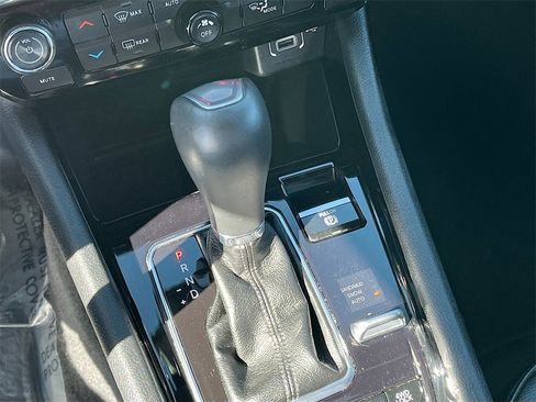 Used 2024 Jeep Compass Limited image 16