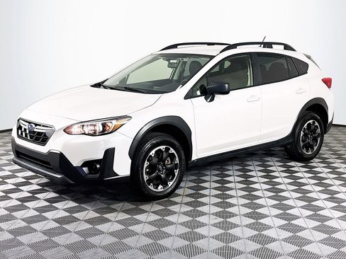 Used 2023 Subaru Crosstrek 2.0i image 4