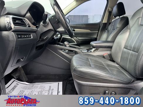 Used 2020 Kia Telluride EX image 36