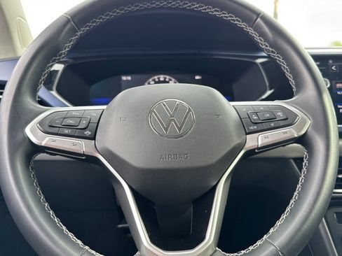 Used 2022 Volkswagen Taos SE image 23