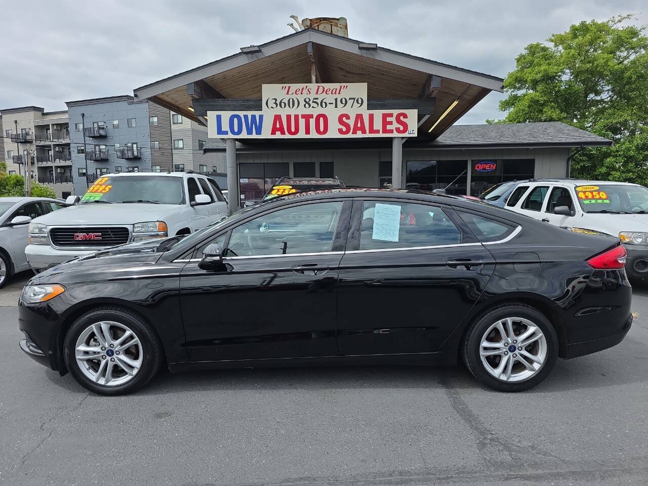 Used 2018 Ford Fusion SE FWD image 22