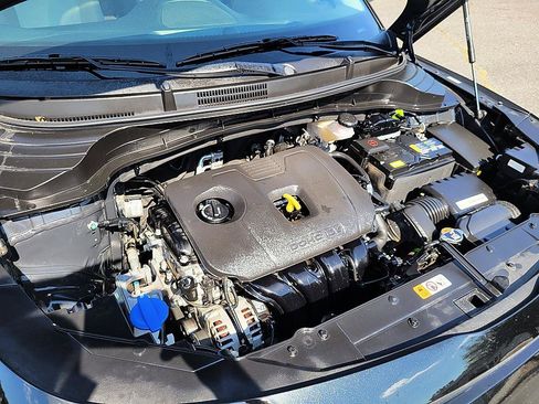 Used 2023 Kia Soul LX w/ LX Technology Package FWD image 17
