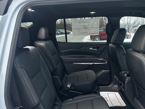 New 2026 Chevrolet Traverse Z71 w/ Driver Confidence Package image 45