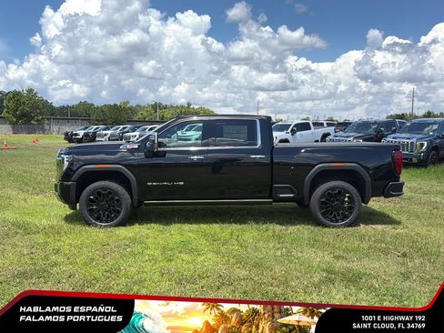 New 2026 GMC Sierra 2500 Denali w/ Denali Reserve Package AWD/4WD image 3