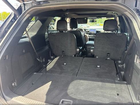 Used 2023 Ford Explorer ST-Line w/ Class IV Trailer Tow Package AWD/4WD image 5