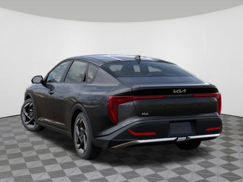 New 2026 Kia K4 EX image 4