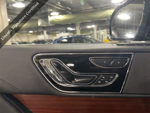 Certified 2022 Lincoln Navigator Reserve w/ Monochromatic Package image 20