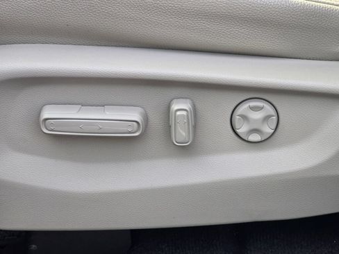 Certified 2025 Honda Odyssey EX-L image 25