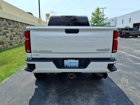 Used 2024 Chevrolet Silverado 2500 High Country w/ High Country Premium Package AWD/4WD image 8