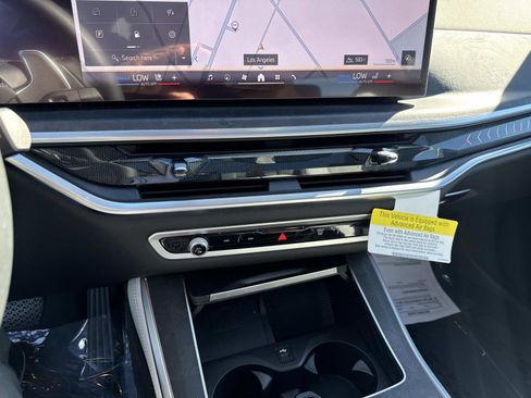 Used 2026 BMW X5 sDrive40i w/ Premium Package image 17