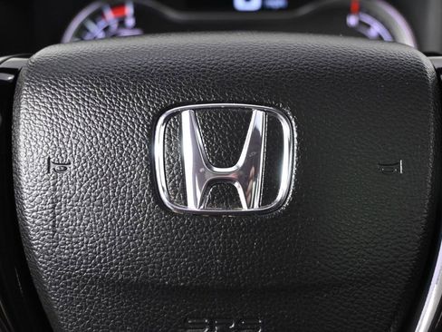 Used 2016 Honda Pilot Elite image 38