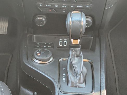 Used 2019 Ford Ranger XLT w/ Equipment Group 302A Luxury image 21