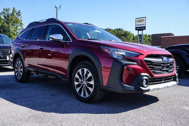 Used 2024 Subaru Outback Touring XT w/ Tech Package 3 AWD/4WD image 2