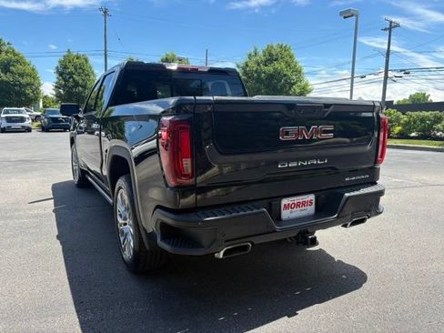 Used 2022 GMC Sierra 1500 Denali w/ Denali Reserve Package AWD/4WD image 3